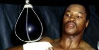 Larri Xolmsbe mutlaq jahon chempioni unvonini berdi: WBC, WBA va IBFWIN TKO tomonidan
